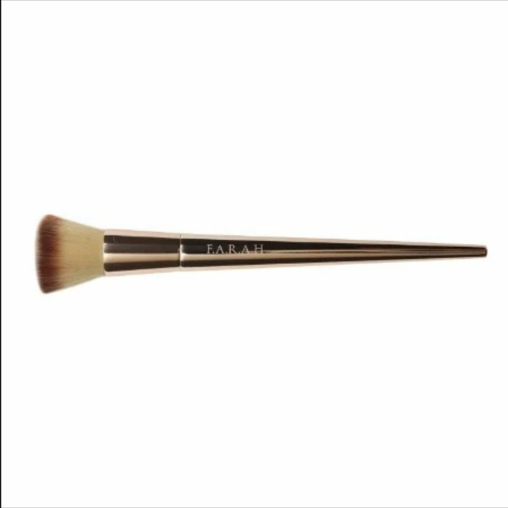 F.A.R.A.H Flat Brush 615F